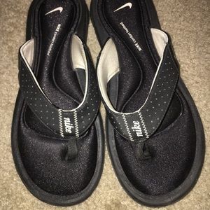 Nike flip flops
